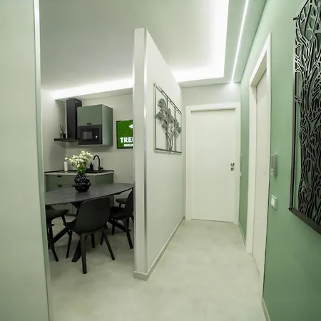 Πανσιόν Tree Luxury Μπαρονίσι