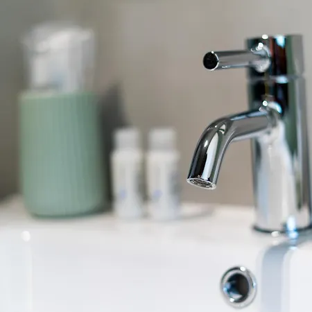 Tree Luxury Πανσιόν 3*